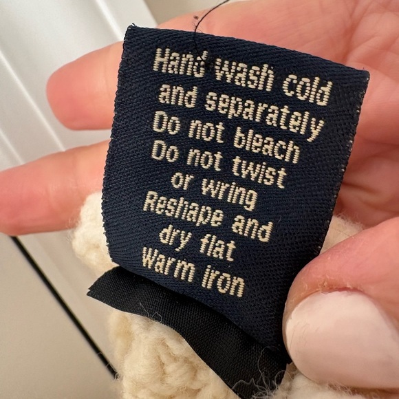 Paul James Made in England Wool Cable-knit Sweater - Picture 8 of 11